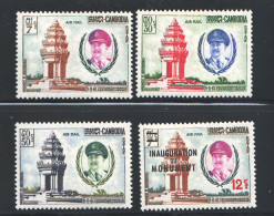 1961  Poste Aérienne  Monument De L'Indépendance  Sc 15-8 * - Camboya