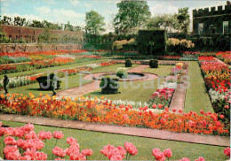 Hampton Court Palace - The Pond Garden - Middlesex - P25 - England - United Kingdom - Unused - Middlesex