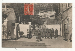 Cp, Algérie, BOUGIE, Militaria , Porte De La Caserne Des TIRAILLEURS, Voyagée 1908 - Bejaia (Bougie)