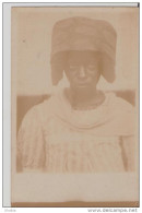 Femme De Couleur. Africaine En Habit. Carte Photo. - Non Classés