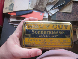 Old Tin Box Navy Cut Sonderkasse Privar Carl Wilh Carstanjen Duisburg - Schnupftabakdosen (leer)