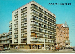 OOSTDUINKERKE-KOKSIJDE--PLACE REINE ASTRID - Oostduinkerke