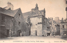 Landerneau           29         La Place Toul-Coq       ( Voir Scan) - Landerneau