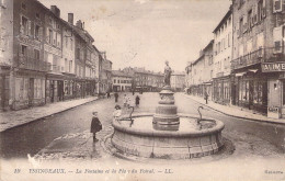 FRANCE - 43 - YSSINGEAUX - La Fontaine Et La Place Du Foiral  - Carte Postale Ancienne - Yssingeaux