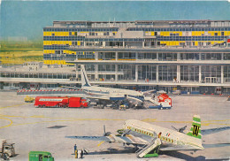 94-ORLY-AEROPORT- L'AIRE DE STATIONNEMENT - Orly