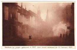 Leiden - Brand Stadhuis 1929 - Onderzijde Scheef Afgesneden - Leiden