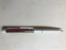 Ancien Stylo Bic Du Club De Football Olympique De Marseille Type Bourbon - Schrijfgerief