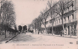Draguignan - Boulevard De L'esplanade Et La Prefecture -  CPA °J - Draguignan