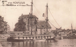 Honfleur * La Lieutenance Et Le Vieux Bassin * Bateau Voilier Goélette - Honfleur