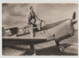 AVIATEUR LEON BIANCOTTO : CHAMPION DU MONDE DE VOLTIGE AERIENNE - MEETING DE LUXEUIL LES BAINS EN 1955 - DEDICACE - Piloten