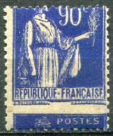 FRANCE - Y&T  N° 368 *...décentré - Unused Stamps