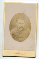 PHOTO CDV 069 Photog A BERNIER Brest 2 Bis Rue Kléber  Portrait Homme Médaillon Oval Vers 1860  - Old (before 1900)