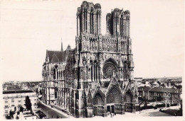 FRANCE - 51 - Reims - La Cathédrale - Carte Postale Ancienne - Reims