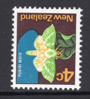 New Zealand 1970-76 Definitives - 4c Puriri Moth - Wmk. Inverted MNH (SG 919aw) - Unused Stamps