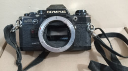 APPAREIL PHOTO OLYMPUS OM-10-QUARTZ-VINTAGE - Macchine Fotografiche
