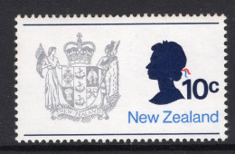 New Zealand 1970-76 Definitives - 10c QEII And Arms MNH (SG 925) - Unused Stamps