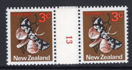 New Zealand 1970-76 Definitives - Coil Pairs - 3c Lichen Moth - No. 13 HM - Neufs