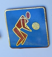 YY209 Pin's VOLLEY BALL VOLLEYBALL Qualité EGF Achat Immédiat - Voleibol