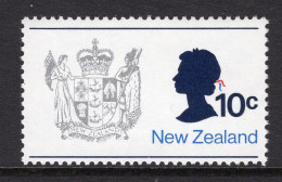 New Zealand 1973-76 Definitives - No Wmk. - 10c QEII & Arms MNH (SG 1016) - Ongebruikt