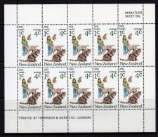 New Zealand 1974 Health - Children & Pets MS HM (SG MS1057) - Unused Stamps