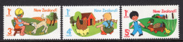 New Zealand 1975 Health - Children & Baby Animals Set MNH (SG 1079-1081) - Ungebraucht