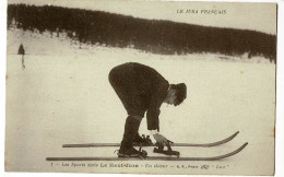 Le Jura Français - Les Sports Dans Le Haut Jura - Un Skieur Prenant Ces Gants, Il N'a Pas De Bâton - Circulé 1924 - Sports D'hiver