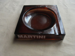 Ancien - Cendrier Publicitaire En Verre Fumé MARTINI - Ashtrays