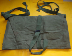 HOUSSE DE TROUSSE DE TOILETTE  DE L'ARMEE FRANCAISE , FABRICATION FRANCAISE DE 1956 PERIODE GUERRE ALGERIE  , BON ETAT V - Equipement