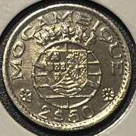 Moeda Moçambique Portugal - Coin Moçambique - 2$50 Escudos 1954 - MBC ++ - Mozambico