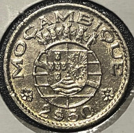 Moeda Moçambique Portugal - Coin Moçambique - 2$50 Escudos 1973 - MBC ++ - Mosambik