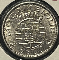 Moeda Moçambique Portugal - Coin Moçambique - 5 Escudos 1973 - MBC ++ - Mosambik