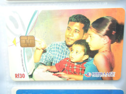 MALDIVES USED CARDS FAMILY  30 RF - Maldives