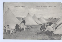 12/ CPA A - Camp Du Larzac - Travaux De Jardinage Devant Les Tentes (Militaires) - La Cavalerie