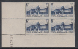 France N° 379 XX  Cour D'honneur Du Château De Verailles  En Bloc De 4 Coin Daté Du 12 . 4 . 38  TB - 1930-1939