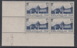 France N° 379 XX  Cour D'honneur Du Château De Verailles  En Bloc De 4 Coin Daté Du 15 . 4 . 38  TB - 1930-1939