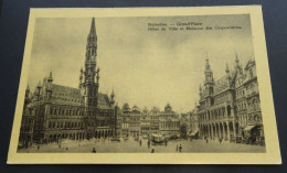 Bruxelles - Grand'Place - Hôtel De Ville Et Maisons Des Corporations - Editions U.P.B., Bruxelles - Marktpleinen, Pleinen