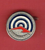 INSIGNE METAL BROCHE RADIO HABANA CUBA - Sonstige & Ohne Zuordnung