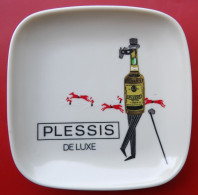 Cendrier Publicitaire PLESSIS DE LUXE Course De Chevaux Tierce Turfiste - Ashtrays