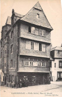 Landerneau            29          Vieille Maison Place Du Marché       N° 39    ( Voir Scan) - Landerneau