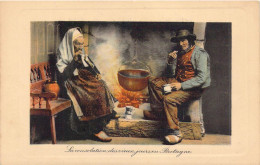 FOLKLORE - COSTUMES - La Consolation Des Vieux Jours En Bretagne - Carte Postale Ancienne - Trachten