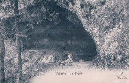 Vallorbe VD, Enfant à L'entrée De La Grotte (554) - Orbe
