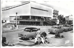 CANET PLAGE - Le Grand Casino Sur Le Boulevard - Canet En Roussillon