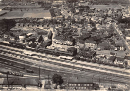 59-AULNOYE-AYMERIES-  VUE AEREINNE GENERALE ET LA GARE - Aulnoye