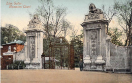 ANGLETERRE - Hampton Court - Lion Gates - Carte Postale Ancienne - Sonstige & Ohne Zuordnung