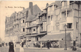 BELGIQUE - LA PANNE - Sur La Digue - Carte Postale Ancienne - Otros & Sin Clasificación