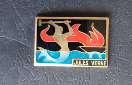 INSIGNE DU NAVIRE ATELIER JULES VERNE . - Marinera