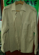 CHEMISE MILITAIRE DE L'ARMEE FRANCAISE ,Taille 43 SOIT XL EN CIVIL,NEUF AVEC MANCHES LONGUES,PERIODE 1971 FABRICATION FR - Equipement