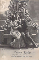 COUPLES - Séduction - Couple - Regard - Serie DOUCE IDYLLE 8711/1 -  Carte Postale Ancienne - Paare