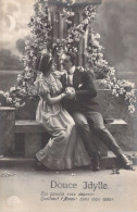 COUPLES - Séduction - Couple - Regard - Serie DOUCE IDYLLE 8711/1 -  Carte Postale Ancienne - Couples