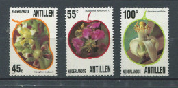Antilles Néerlandaises ** N° 684 à 686 - Fleurs - West Indies